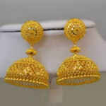 Golden Metal Stylish Earrings 2 1 1